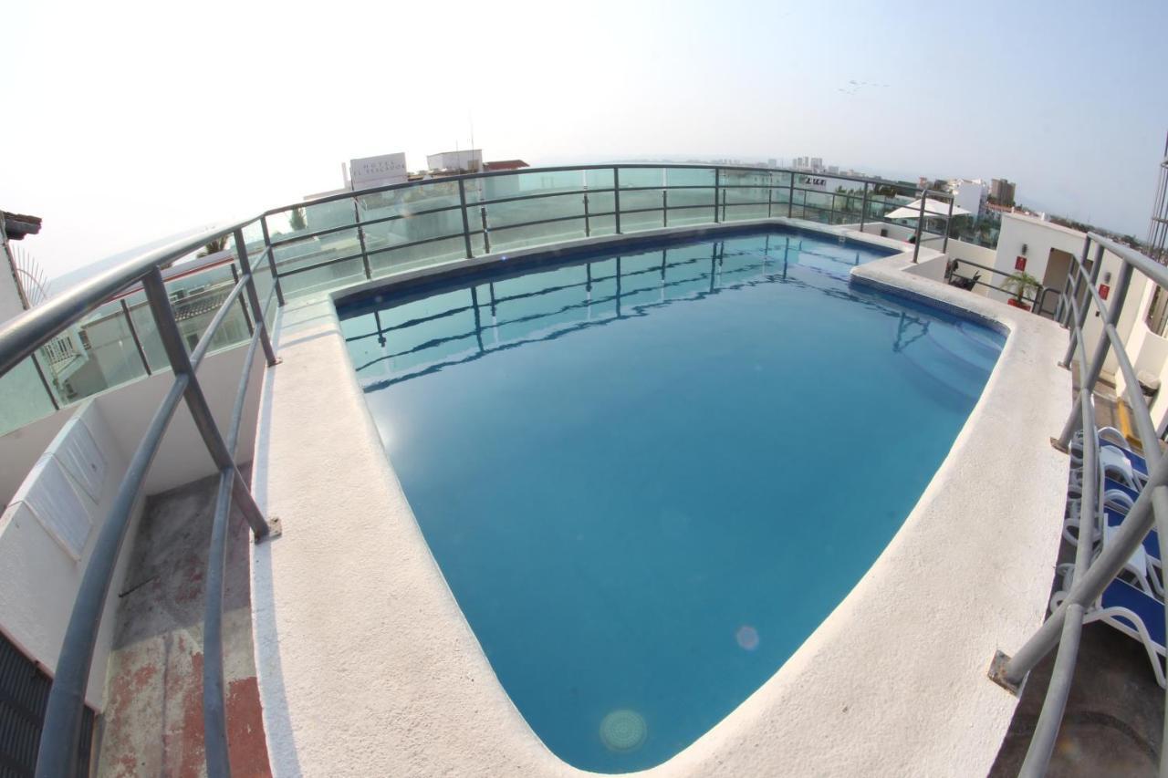 Hotel Portonovo Plaza Malecon Puerto Vallarta Exterior photo